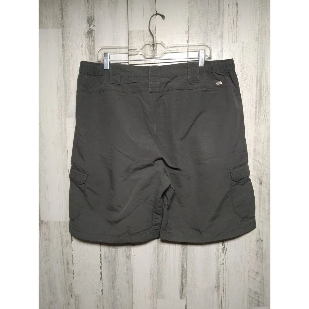 The North Face Men's Large Gray Cargo Hiking Shorts